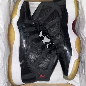 Jordan 11s